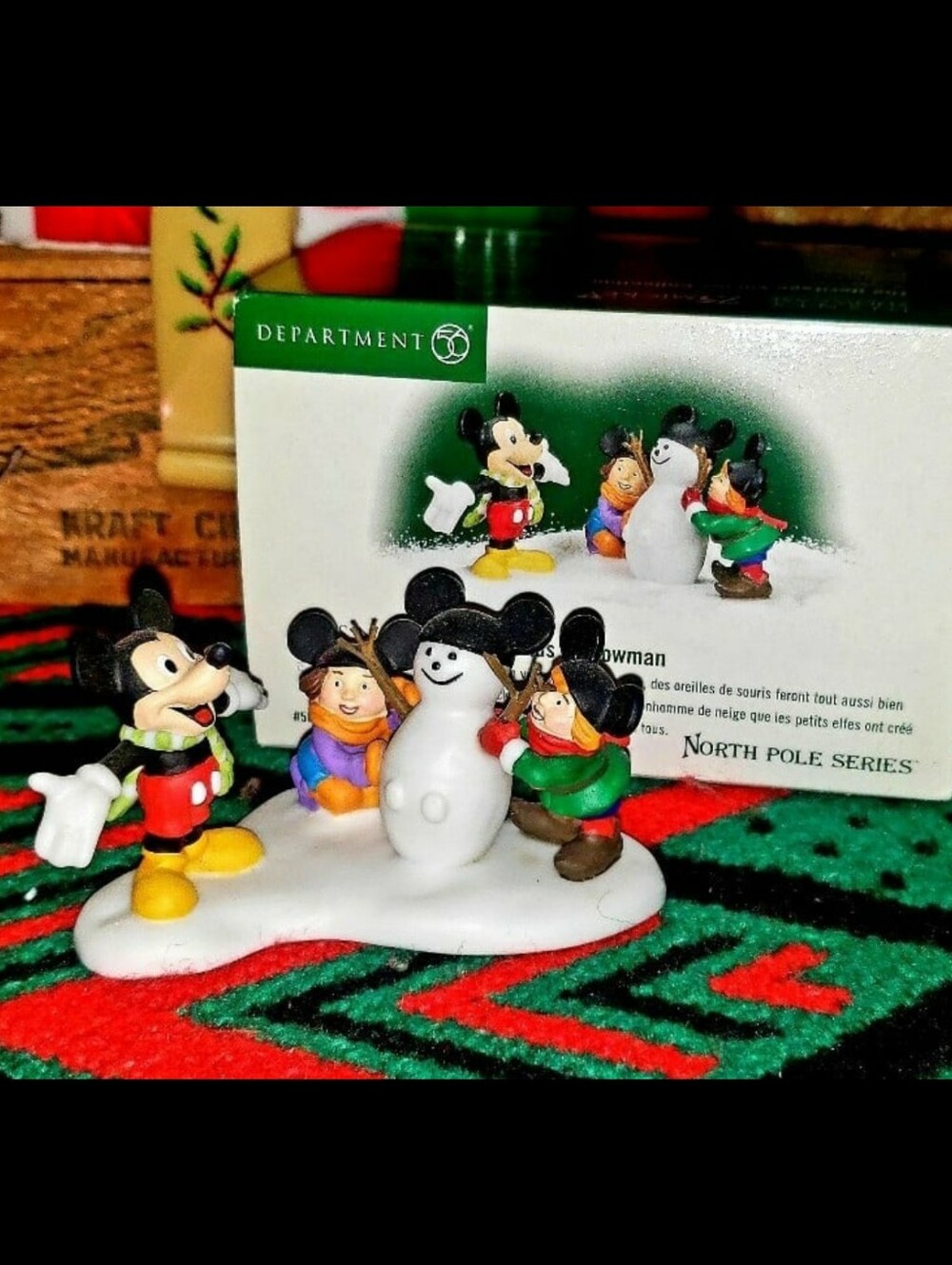 Department 56 "Mickey Builds A Snowman"Disney Showcase Collection